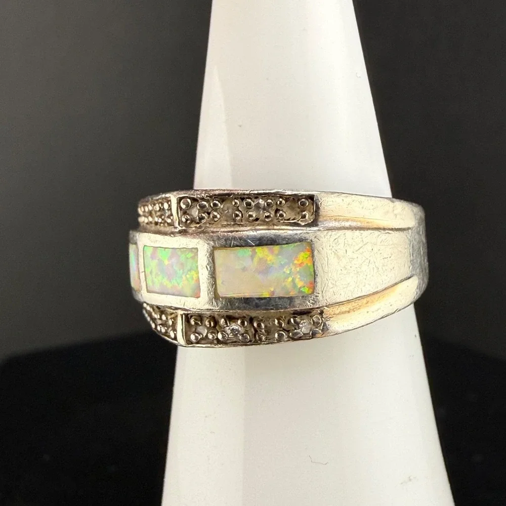 Vintage Sterling Silver Band Ring Signed AK Polished Stone Inlay CZ Size 6